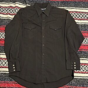 Wrangler Men's Dark Button-Down Shirt